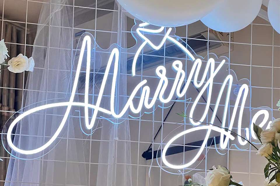 Love LED Neon Sign