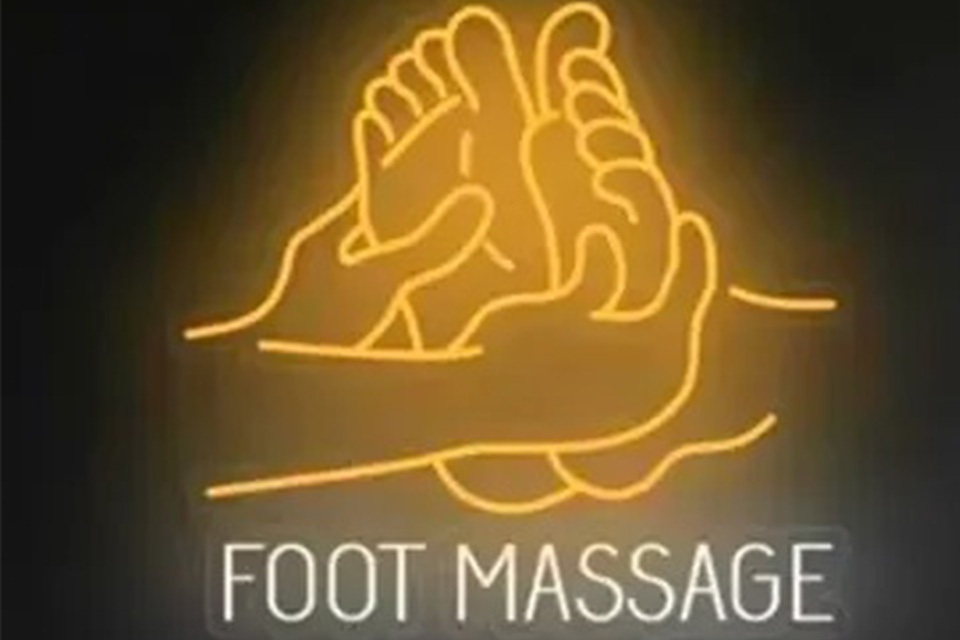 foot massage neon sign nyc massage sign hanzi 